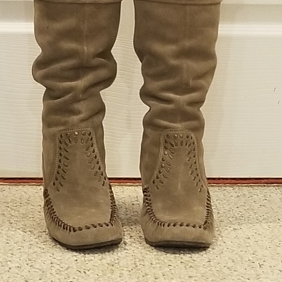 SOLD Sam Edelman suede heeled boots - Picture 4 of 6